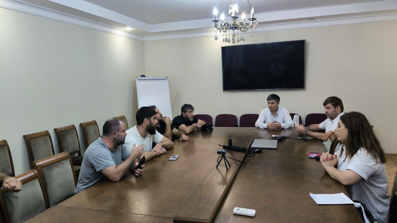В Госжилинспекции РД прошёл еженедельный приём граждан
